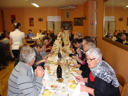 AG et repas 24 11 2012